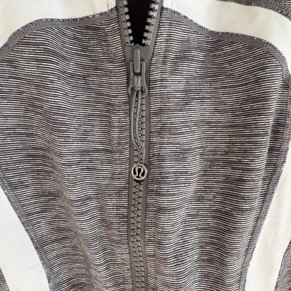 Lululemon Define Jacket Gray White Stretch Zip Pockets Full Zip Pullover… - Picture 4 of 5